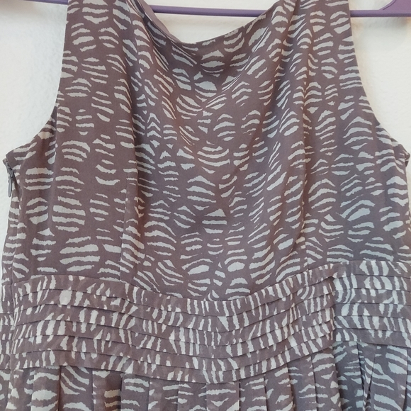 Ann Taylor Loft Petite Sleeveless  Fit Flare Dress Brown and Biege Abstract - Picture 11 of 11